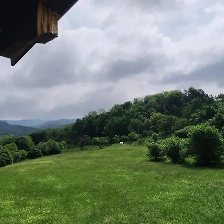 La Casetta Nel Borgo Del Coletto Nyaraló *